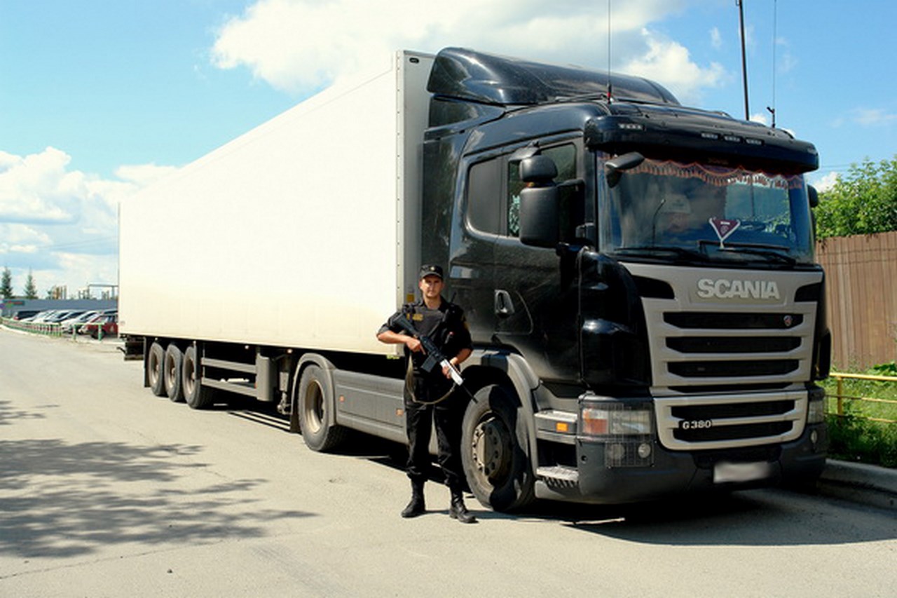 ​Охранник сопровождение грузов: Безопасность и Надежность с Skorpion Group